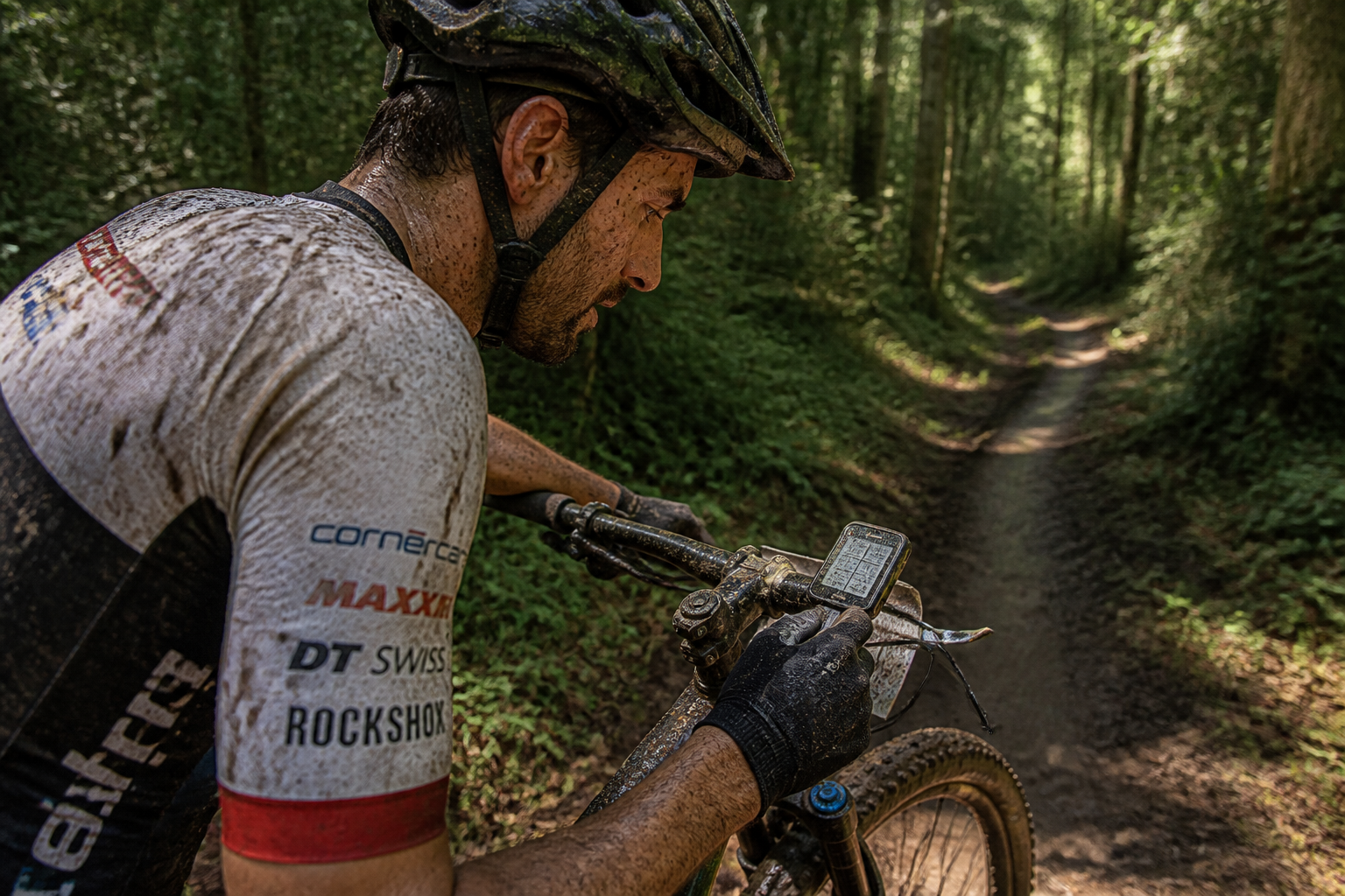 Compteur GPS pour VTT : les fonctions vraiment utiles en XC
