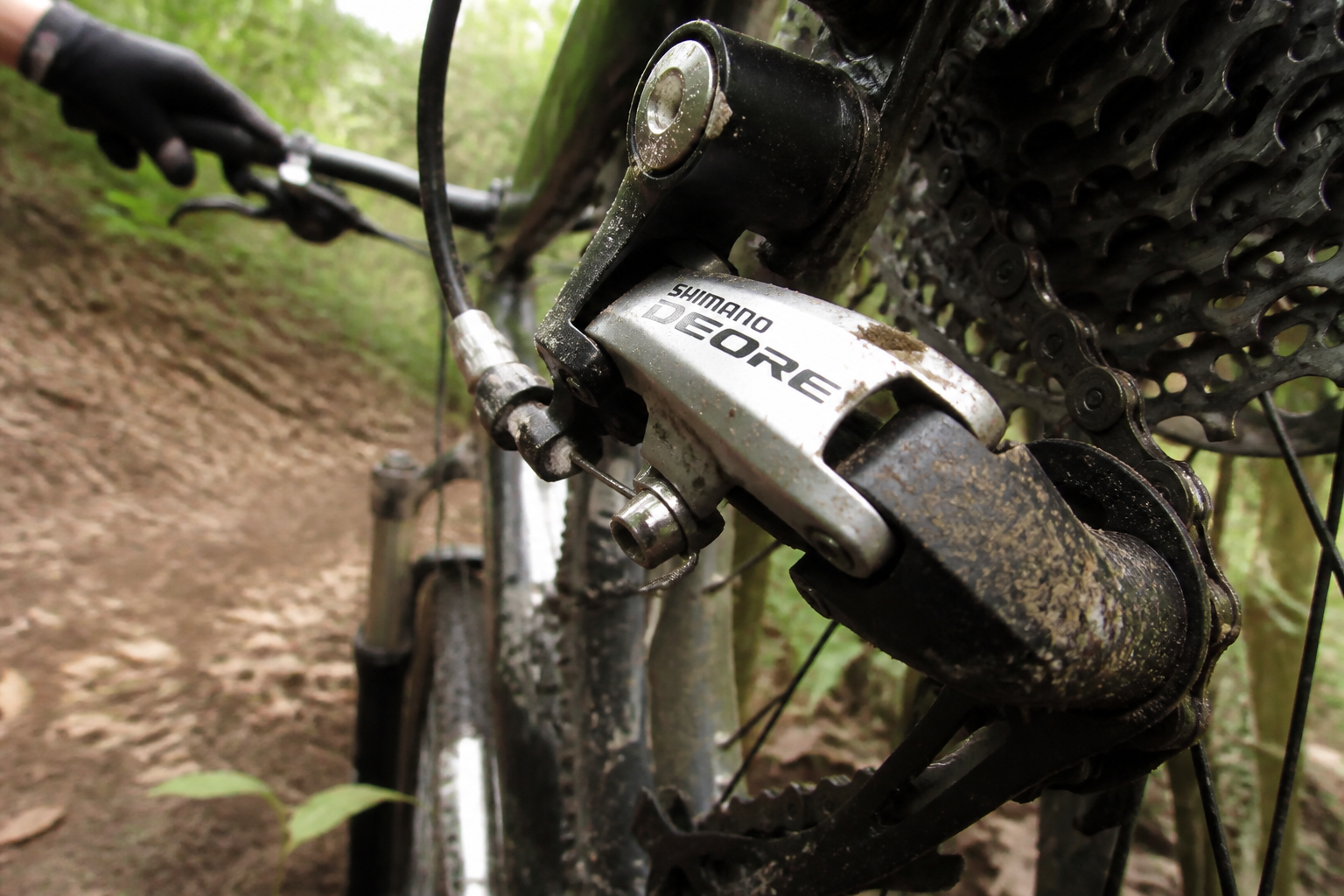 Dérailleur Shimano Deore : pourquoi il équipe autant de VTT XC