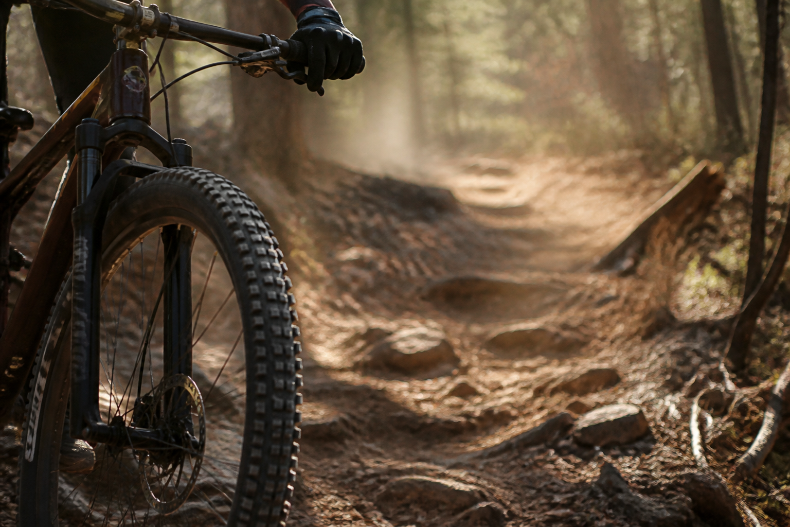 Largeur pneu VTT XC : le détail qui change l’accroche sans alourdir le vélo