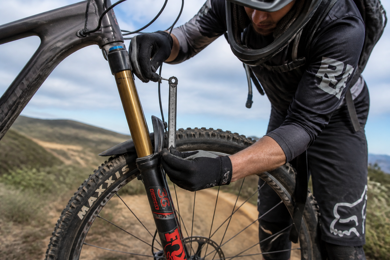 Réglage suspension VTT : la méthode simple pour retrouver du grip
